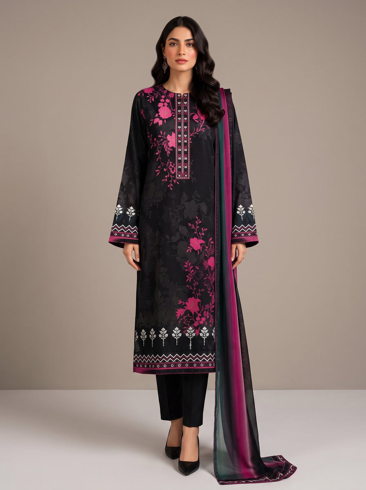 Printed Lawn 3 Piece Unstitched Suit